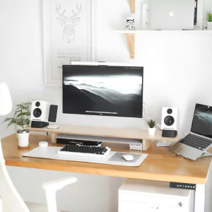low price shared workspaces in Guindy