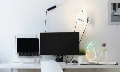low price coworking space in Chennai for a day