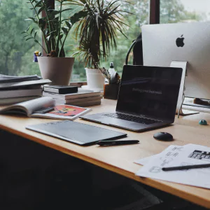 Low price hot desks