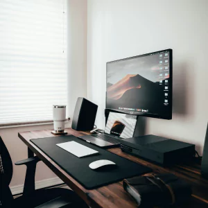 Low price hot desks